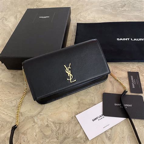 porta celular saint laurent